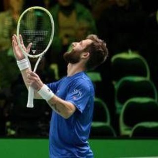 Coppa Davis, il clamoroso errore di Moutet costa l'eliminazione alla Francia - Il video Coppa Davis, il clamoroso errore di Moutet costa l'eliminazione alla Francia - Il video