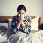 Influenza, come distinguerla e come curarsi tra: sintomi, consigli e... rimedi della nonna