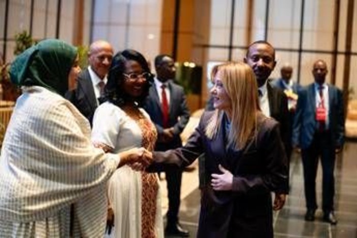 Italia-Africa, Meloni in Etiopia rilancia il Piano Mattei: "Scommessa che stiamo vincendo"