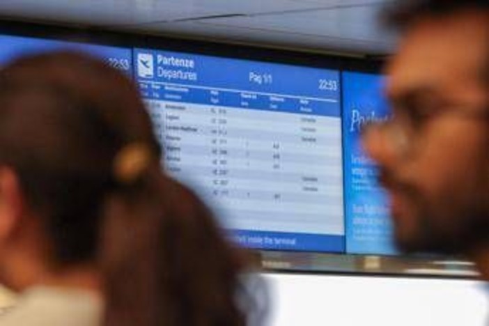 Sciopero aerei oggi, caos voli in tutta Italia. E nel weekend tocca ai treni