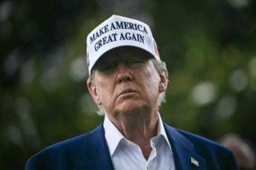 Israele-Iran, Trump: &quot;Teheran vuole negoziare, io dico solo 'resa incondizionata'&quot;