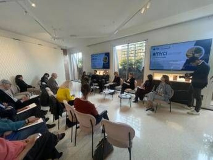 'Amyci', in un libro la vita con l'amiloidosi ereditaria da transtiretina