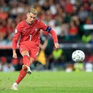 Ronaldo, sarà addio con Portogallo? Il presidente e il ct: "È tutto un malinteso" Ronaldo, sarà addio con Portogallo? Il presidente e il ct: "È tutto un malinteso"