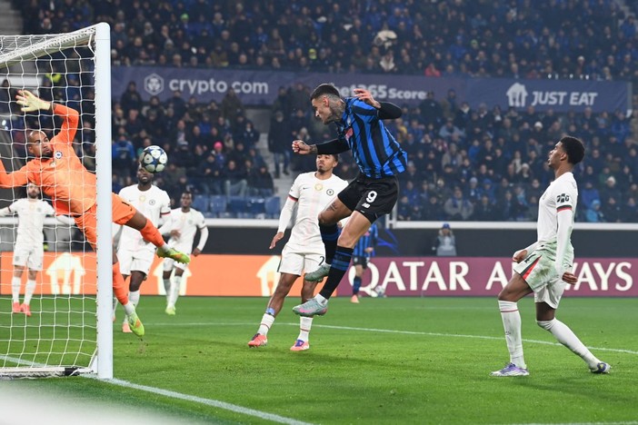 Scamacca e De Ketelaere, l’Atalanta batte il Chelsea in rimonta Scamacca e De Ketelaere, l’Atalanta batte il Chelsea in rimonta