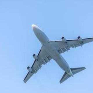 Tregua Iran e stretto Hormuz aperto, Iata chiarisce: "Mesi per normalizzare forniture per aerei"