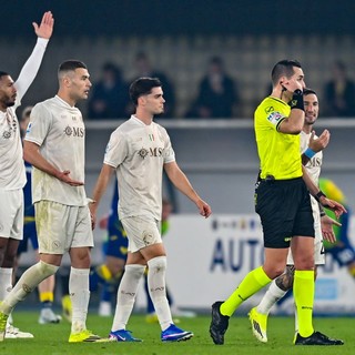 Verona-Como 0-1, Douvikas consegna l’Europa ai lariani