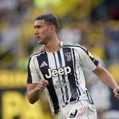 Vlahovic, tiro horror con il Dortmund. E i tifosi si scatenano