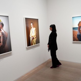 Intesa Sanpaolo, a Milano la mostra “Look at me like you love me”
