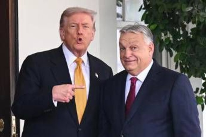 Trump accoglie Orban alla Casa Bianca: "Incontro con Putin? Vorrei fosse a Budapest" Trump accoglie Orban alla Casa Bianca: "Incontro con Putin? Vorrei fosse a Budapest"