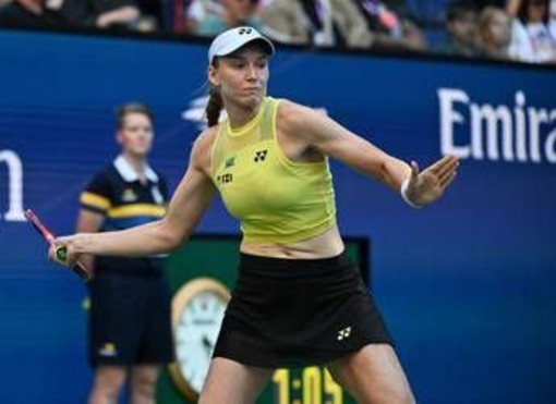 Us Open, Rybakina vola in semifinale e sarà la nuova n.1 del mondo Us Open, Rybakina vola in semifinale e sarà la nuova n.1 del mondo