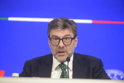 Pil, Giorgetti “L’Ocse riconosce previsioni di crescita, non siamo in coda Ue” Pil, Giorgetti “L’Ocse riconosce previsioni di crescita, non siamo in coda Ue”