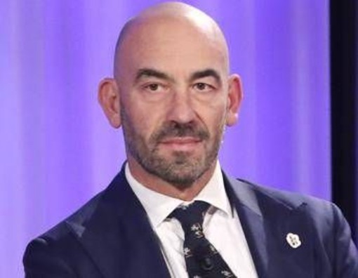 Kennedy Jr e la cocaina sniffata dal bordo del water, Bassetti: "Affermazioni che fanno inorridire"