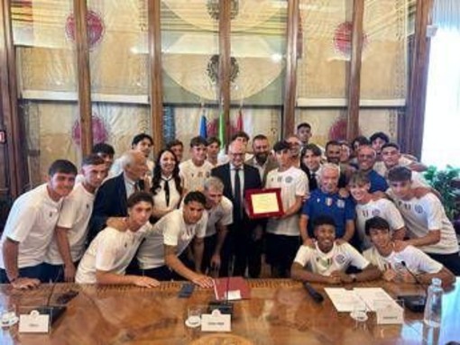 Ostiamare premiata in Campidoglio, De Rossi: &quot;Stiamo facendo grandi cose&quot;