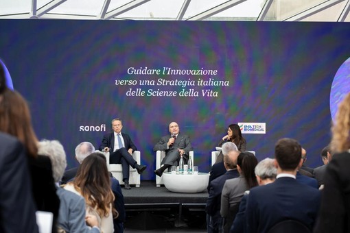 Sanofi, investimenti strategici e innovazione per le Scienze della Vita Sanofi, investimenti strategici e innovazione per le Scienze della Vita