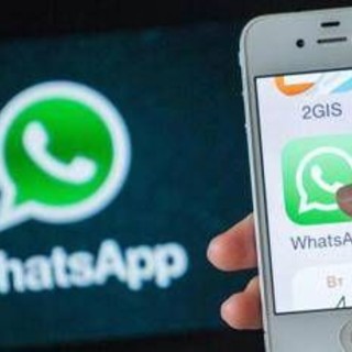 WhatsApp, accuse all'Ia: come si disattiva e come tutelare la propria privacy WhatsApp, accuse all'Ia: come si disattiva e come tutelare la propria privacy
