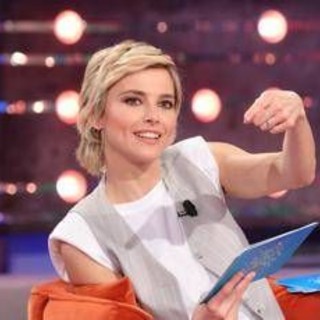 Da noi... a ruota libera, ospiti e anticipazioni oggi domenica 9 novembre