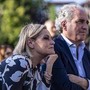 Simona Ventura e il marito perseguitati dallo stalker: &quot;Minacciati di morte in 200 messaggi&quot;