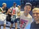 Sinner-Alcaraz, risate e selfie: allenamento show a Torino. E Jannik vince il set