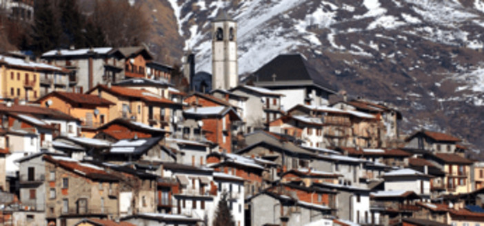 Il sindaco di Cavargna: "Siamo il Comune più povero d'Italia ma si vive da Dio" Il sindaco di Cavargna: "Siamo il Comune più povero d'Italia ma si vive da Dio"