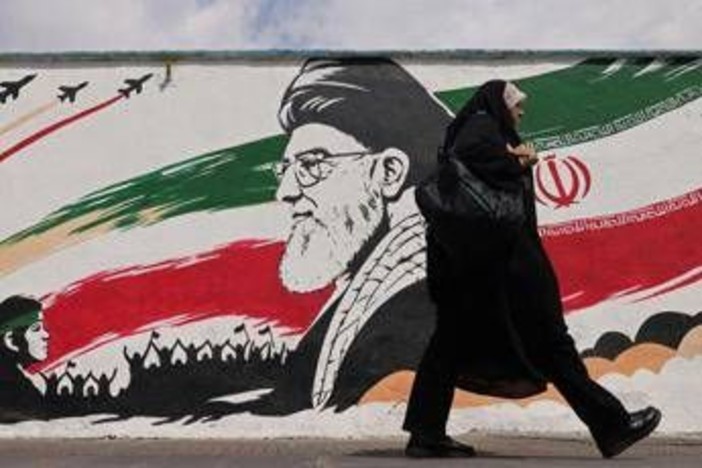 Iran, Nyt: "Teheran propone a Usa piano 7 giorni per fine guerra e riapertura Hormuz" Iran, Nyt: "Teheran propone a Usa piano 7 giorni per fine guerra e riapertura Hormuz"