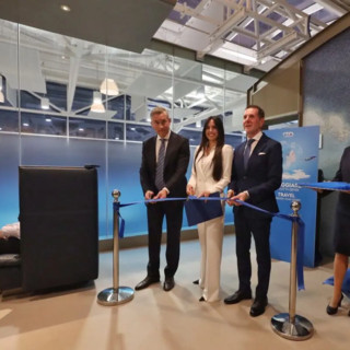 ITA, “Viaggiare in tutti i sensi” nella rinnovata Hangar Lounge di Roma Fiumicino