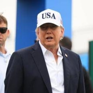 Donald Trump non vuole un rallentamento dell'Intelligenza artificiale: "Chi vincerà questa corsa, vincerà tutto"