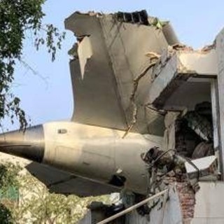 Aereo caduto in India, &quot;tutte le piste restano aperte, anche il sabotaggio&quot;