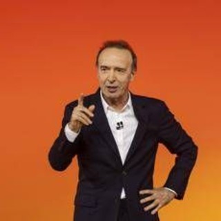 Ascolti tv, successo per Benigni: quasi 4 milioni per 'Pietro' su Rai1