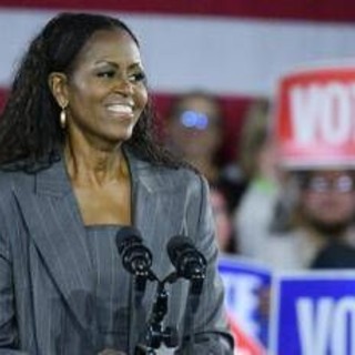 Michelle Obama smentisce le voci di divorzio e spiega l'assenza dagli eventi pubblici