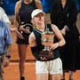 Francesca Jones, lezione di tennis e di vita: vince l'Open di Palermo e diventa la numero 84 del mondo senza 5 dita