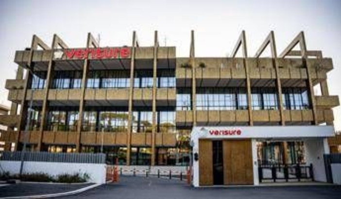 Verisure diventa numero 1 al mondo nella sicurezza monitorata: ricavi a 3,7 miliardi e 6,2 milioni di clienti Verisure diventa numero 1 al mondo nella sicurezza monitorata: ricavi a 3,7 miliardi e 6,2 milioni di clienti