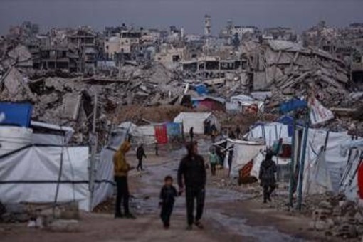 Gaza, Trump: "Formato Consiglio per la pace, Hamas consegni armi"