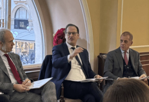 Imprese, Barbaresco (Mediobanca): &quot;In Italia manca recupero produttività, cresce perché si lavora di più&quot;