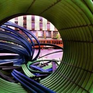 Fibra ottica, lo switch on fa bene al pil e all'occupazione: a che punto siamo? Fibra ottica, lo switch on fa bene al pil e all'occupazione: a che punto siamo?