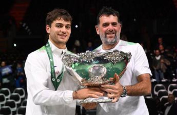 Il papà-coach di Cobolli: "Parigi lascia consapevolezza, ma Wimbledon è un'altra storia. Atp Finals? Sono un obiettivo"