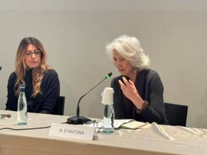 Cancro seno metastatico, 'Antona (Europa Donna): "Applicare subito nuove terapie" Cancro seno metastatico, 'Antona (Europa Donna): "Applicare subito nuove terapie"