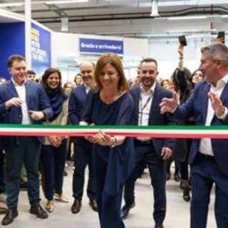 Sardegna, Metro Italia inaugura ad Olbia un nuovo modello di vendita multicanale