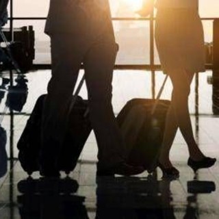 Aeroporti, estate da incubo: con nuovo sistema Ue code di 4 ore per chi viene da fuori