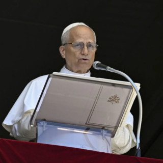 Papa “Chi crede a pace viene spesso ridicolizzato”