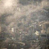 Venezuela, forti esplosioni a Caracas: avvertito anche sorvolo di aerei Venezuela, forti esplosioni a Caracas: avvertito anche sorvolo di aerei