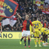 Il Genoa batte il Verona in rimonta, primo successo per De Rossi Il Genoa batte il Verona in rimonta, primo successo per De Rossi
