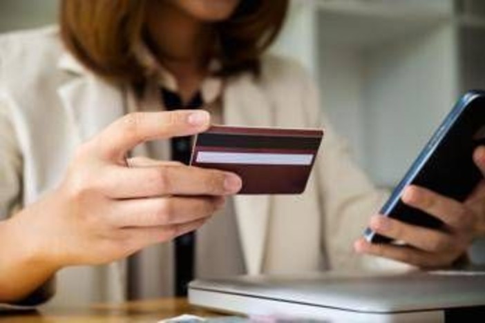 Bonifici istantanei, dal limite di spesa ai sospetti di truffa: a cosa fare attenzione Bonifici istantanei, dal limite di spesa ai sospetti di truffa: a cosa fare attenzione