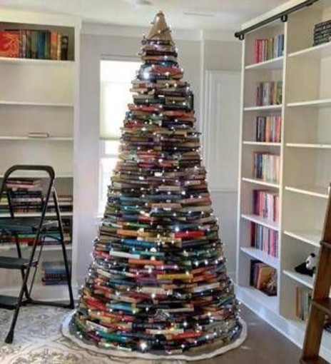 Natale, ricerca, per 4 italiani su 5 il simbolo è l’albero, presente nel 92% delle case Natale, ricerca, per 4 italiani su 5 il simbolo è l’albero, presente nel 92% delle case