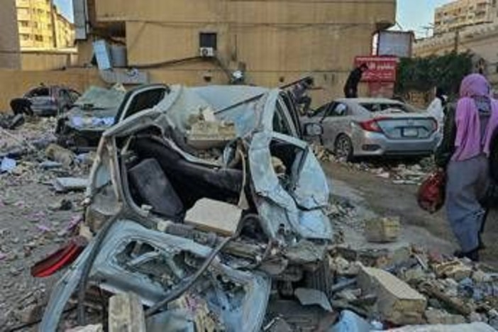 Iran sotto attacco, Teheran risponde ai missili. Israele colpisce il Libano: oltre 30 morti a Beirut