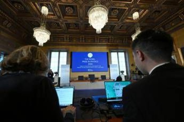 Nobel Fisica 2026 al belga Francis Halzen per ricerca su neutrini Nobel Fisica 2026 al belga Francis Halzen per ricerca su neutrini