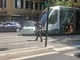 Roma, microcar fa inversione su binari a Trastevere: investita dal tram