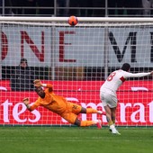 Leao pareggia al 92°, Stanciu sbaglia il rigore al 99°, Milan-Genoa 1-1 Leao pareggia al 92°, Stanciu sbaglia il rigore al 99°, Milan-Genoa 1-1
