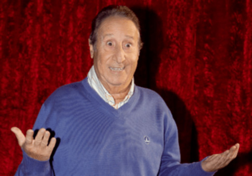Alvaro Vitali morto, l'omaggio a La volta buona: &quot;Quello che è successo ieri inimmaginabile&quot;