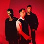 Muse, il 'segnale' è tornato: 'The Wow! Signal' è l'album della rinascita Muse, il 'segnale' è tornato: 'The Wow! Signal' è l'album della rinascita