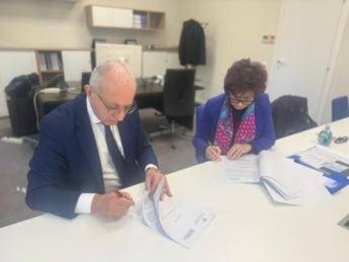 Ambiente, suolo e acqua: accordo Autorità di Bacino Appennino Meridionale-Sogesid Ambiente, suolo e acqua: accordo Autorità di Bacino Appennino Meridionale-Sogesid